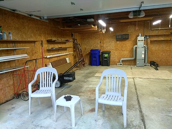 4th image of 734 E Glencove Ct