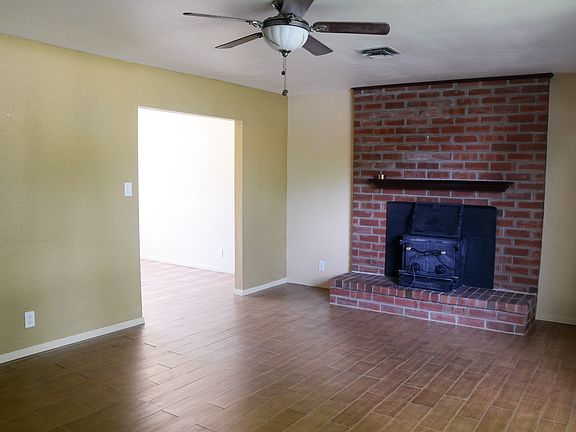 2nd image of 4019 Shadow Wood Ave