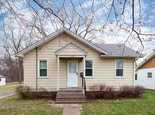 1124 48th St, Moline, IL 61265