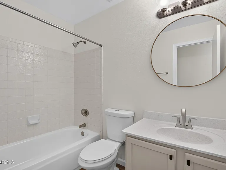 1308 E Princeton Ave — Photo 18