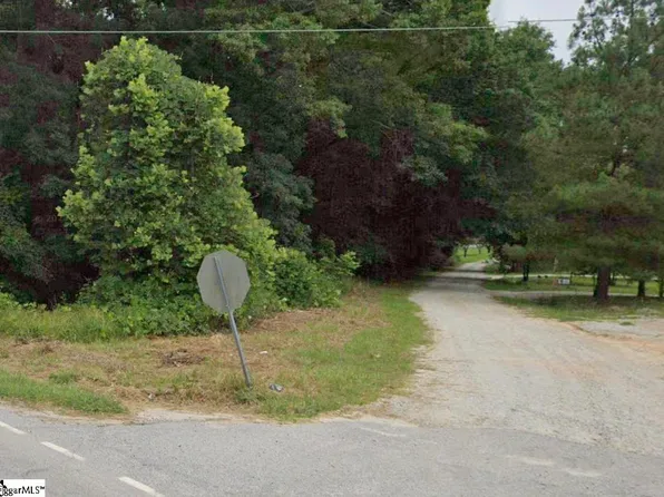 107 Smith Farm Rd, Pacolet, SC 29372