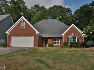 819 Georgian Point Dr, Lawrenceville, GA 30045