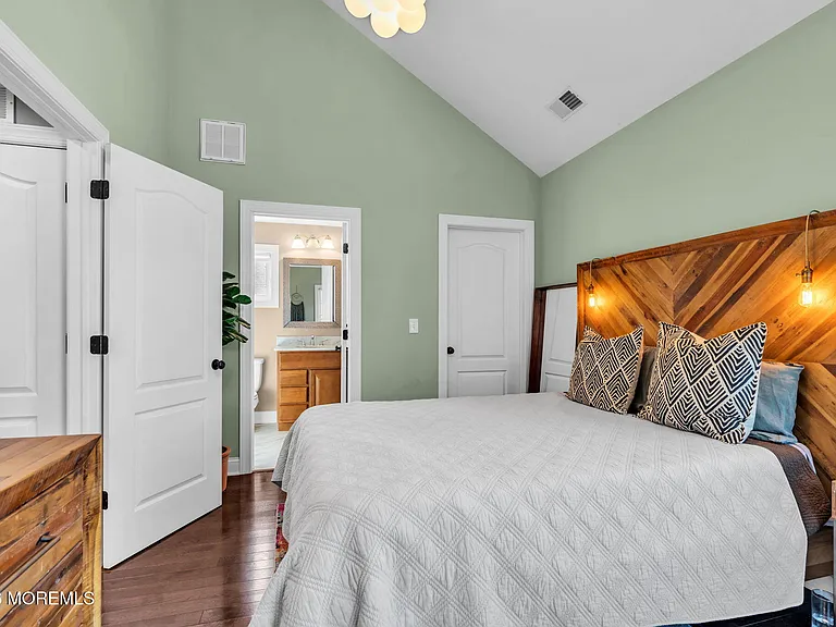 510 Lareine Ave — Photo 21