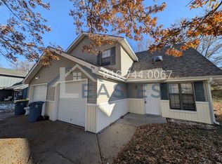 417 Spring Ave, Liberty, MO 64068