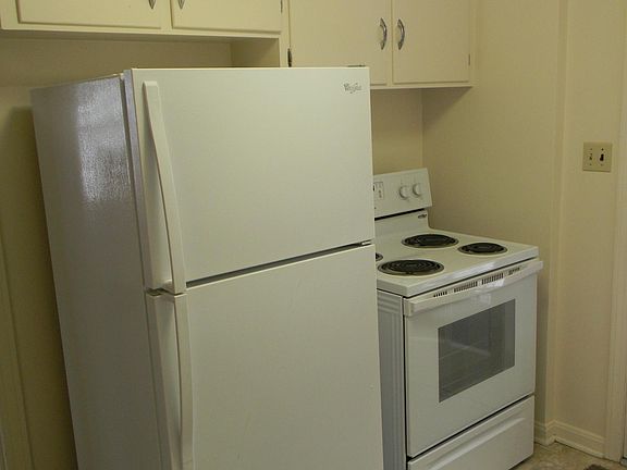 2nd image of 2310 & 2312 Broad Blvd