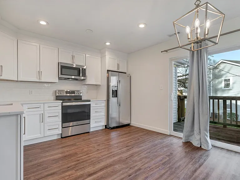 9083 W Swan Cir — Photo 5