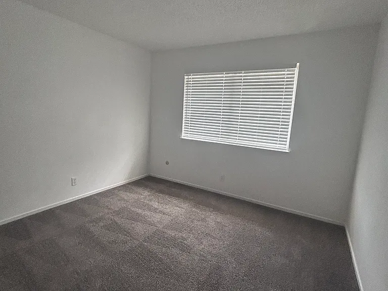 10811 Coloma Rd #3 — Photo 12