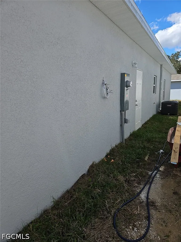 3 bed, 2.0 bath, 1330 sqft, $1,675 — Photo 4