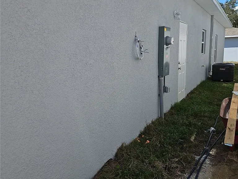 1483 Las Villas Blvd S — Photo 4