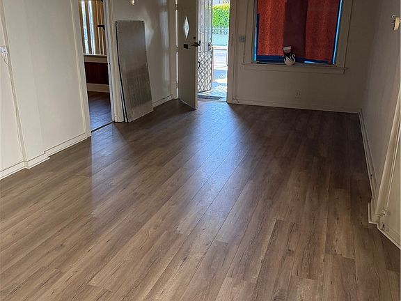 2nd image of 350 W 59th Pl