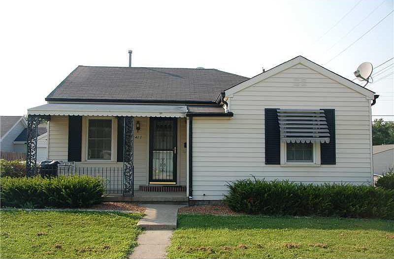 1st image of 423 Pearl St