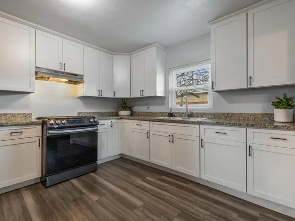 1551 Chronicle Ave, Stockton, CA 95205