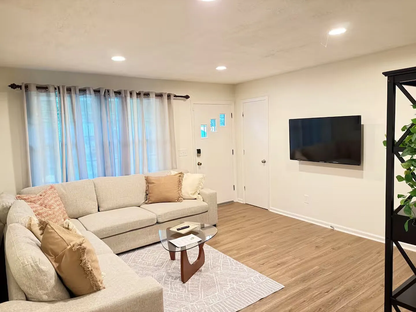 The Cozy Gem — Photo 3
