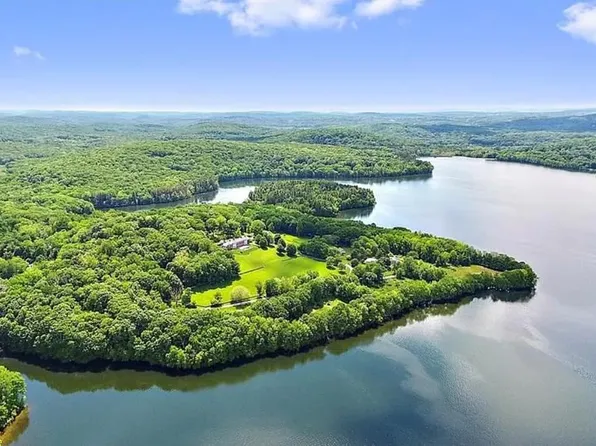 16 Wheeler Rd, North Salem, NY 10560