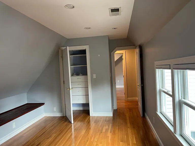303 Cabot St — Photo 30