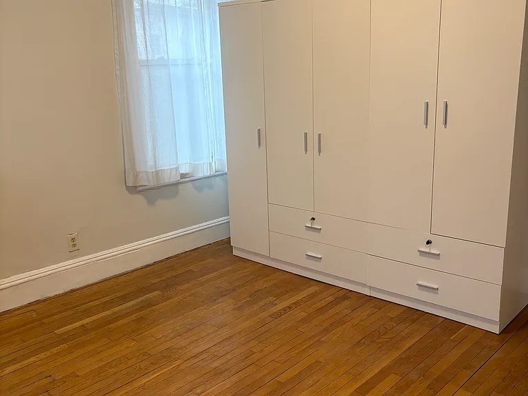 28 Quint Ave #19A — Photo 7