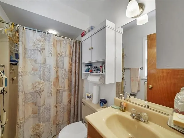 22 Riverside Dr #2 — Photo 11