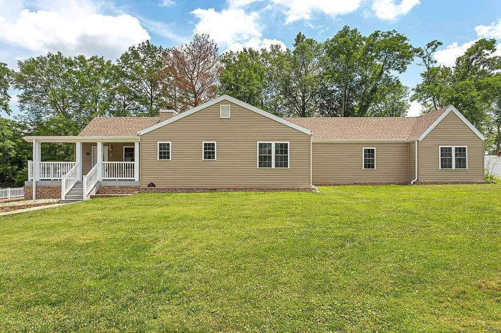 8 Cedar Ln photo 1