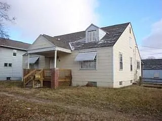98 Madison Ave photo 1