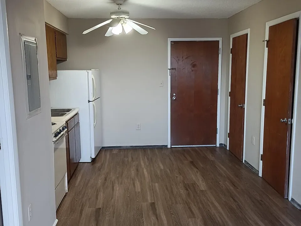 4700 Westgrove St #801