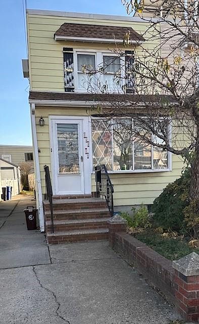 1st image of 20316 33rd Avenue