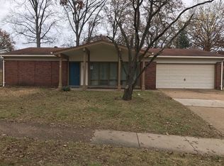 4854 Towne South Rd, Saint Louis, MO 63128