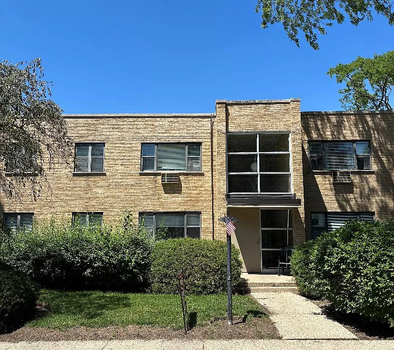 1139 Deerfield Rd #2A