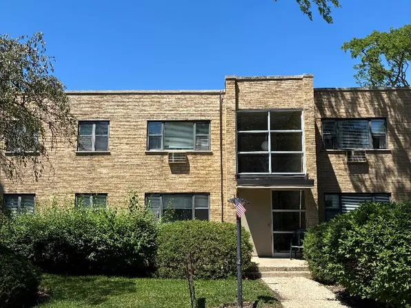 1139 Deerfield Rd #2A, Deerfield, IL 60015