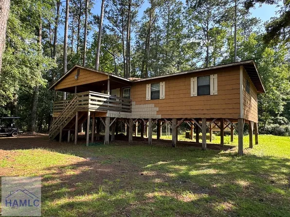 228 Circle Rd, Midway, GA 31320
