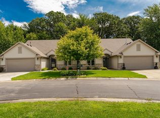 4702 Wintergreen Ln NW, Rochester, MN 55901