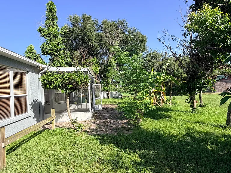 4712 Mapletree Loop — Photo 27