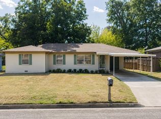 1215 Centenary Dr, Longview, TX 75601