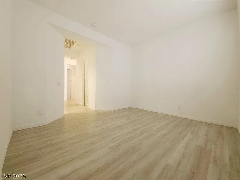 7562 Desert Rhyolite St — Photo 29