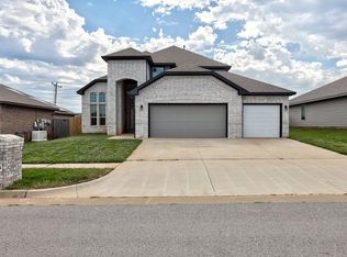 11224 SW 36th St, Yukon, OK 73099