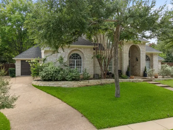 1610 Fairway Dr, Corinth, TX 76210