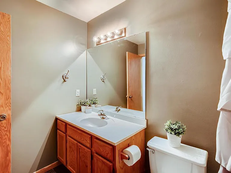 12758 Edgewater Path — Photo 11