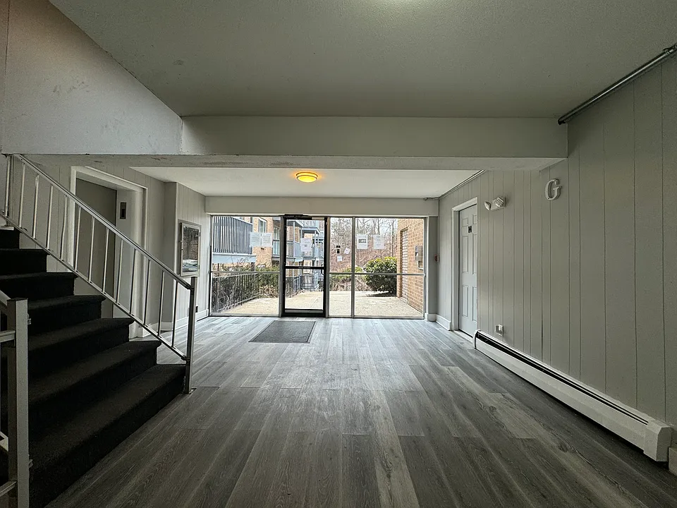 259B Oakville Ave #B-64