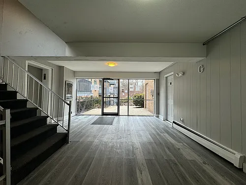 259A Oakville Ave Photo 1
