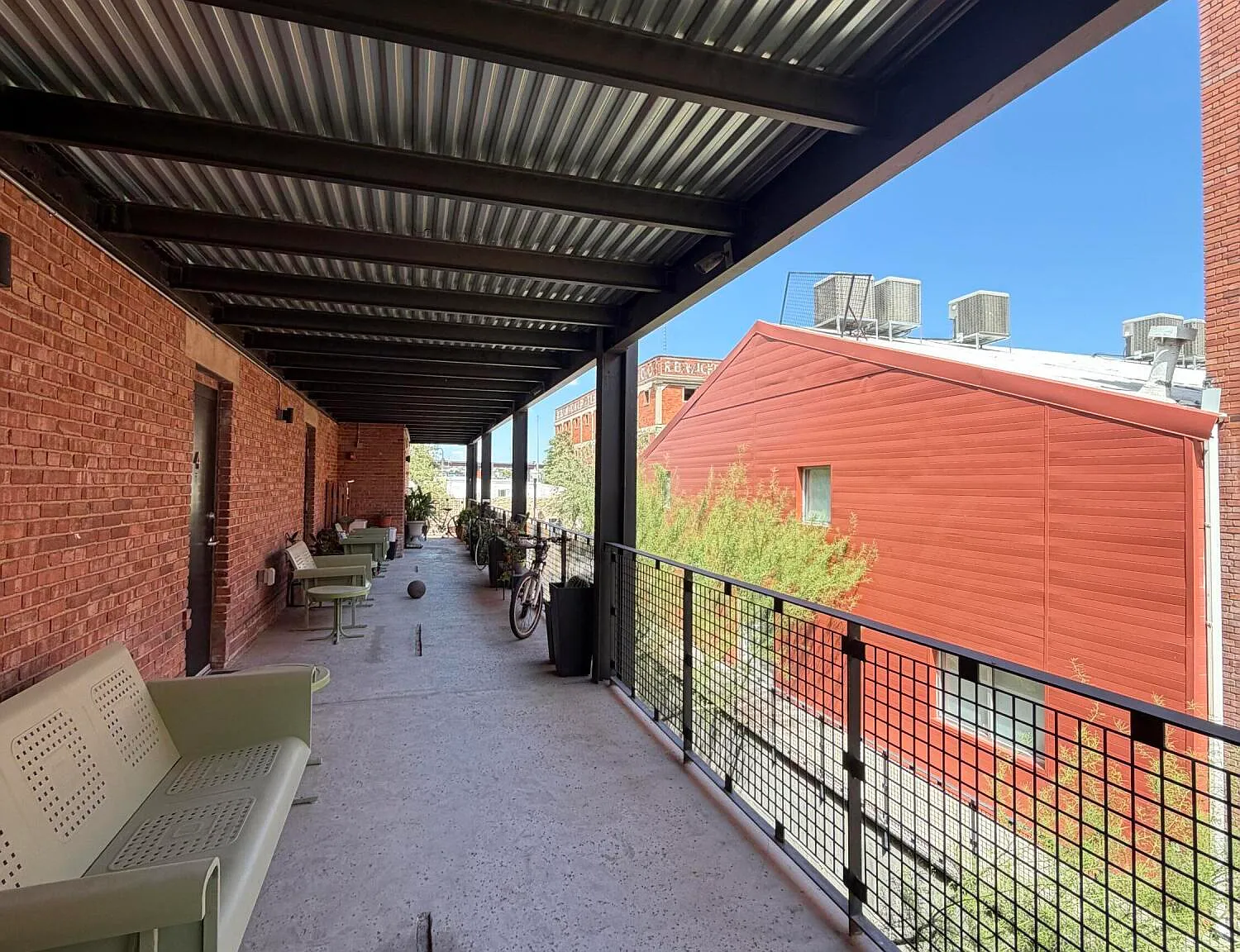 1 bed, 400 sqft, $900 — Photo 3