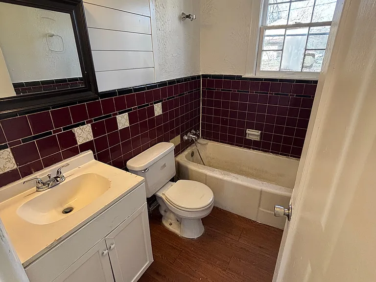 2946 Midway St — Photo 4