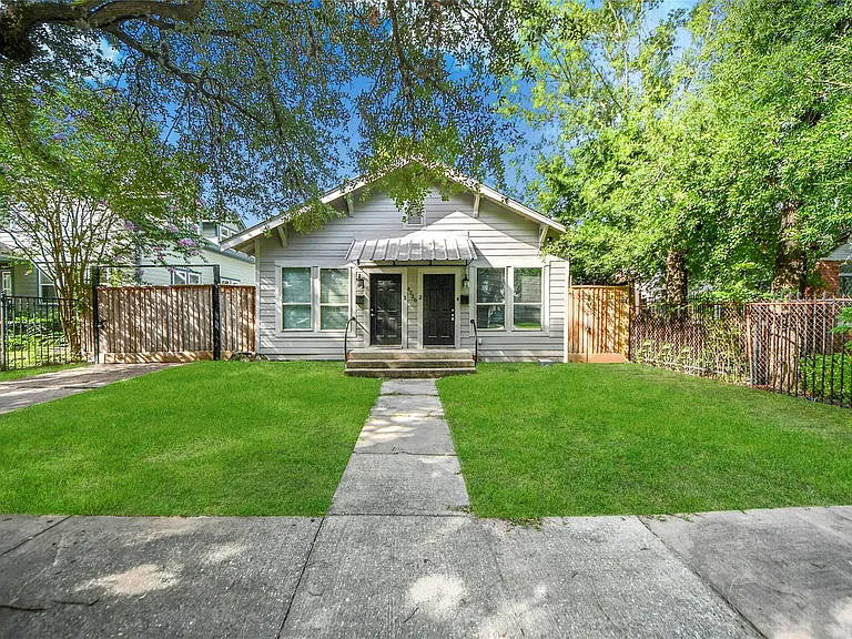 4720 McKinney St — Photo 1