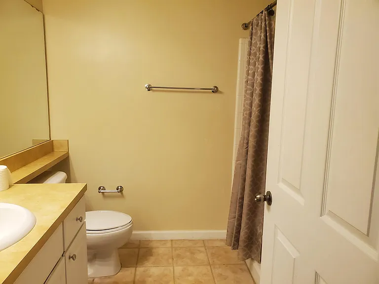 1111 Myrtlewood Cir E — Photo 3