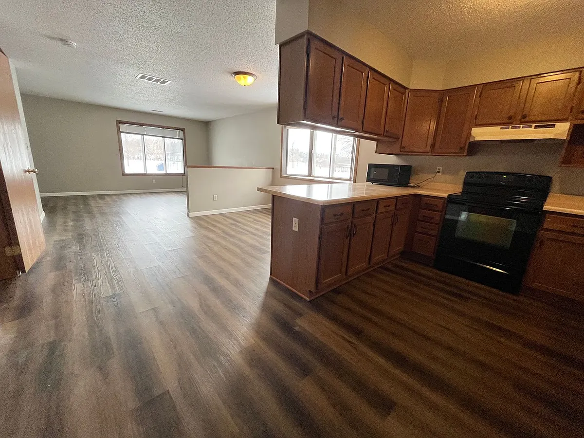 Building Photo - 1123 S Bridgeport Pl