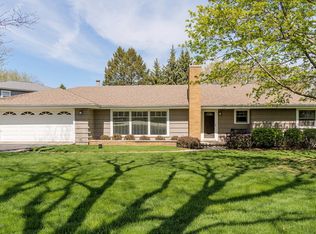 12095 Center Dr, Lemont, IL 60439