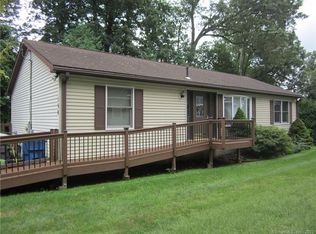 158 Hollister St, Manchester, CT 06042