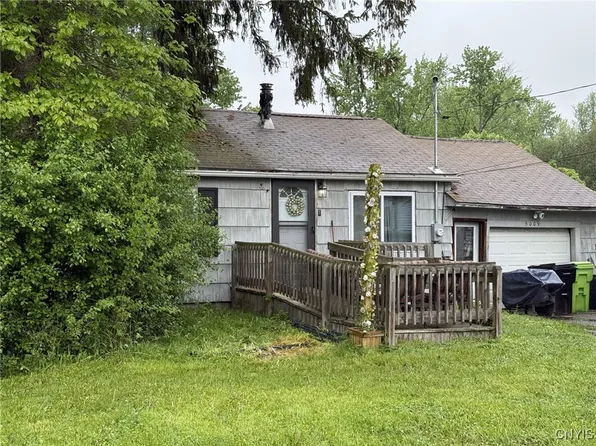 5009 Hopkins Rd, Liverpool, NY 13088