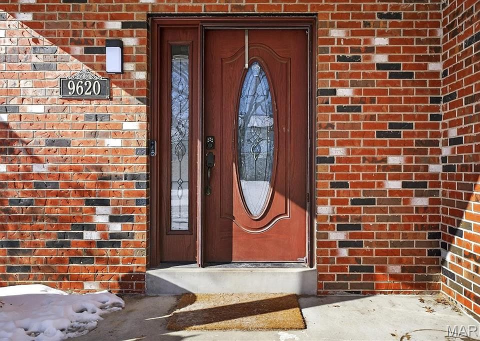 9620 Chamblin Dr, Saint Louis, MO 63123 | Zillow