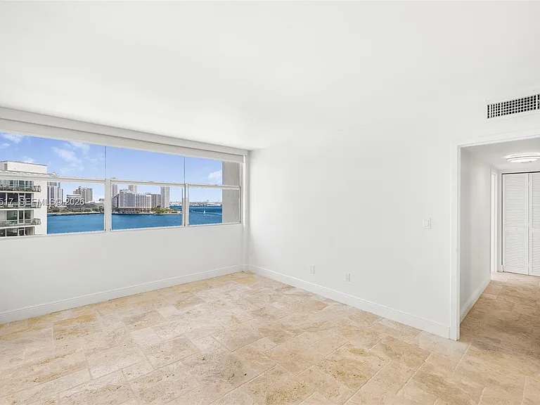 1420 Brickell Bay Dr #1401A — Photo 27