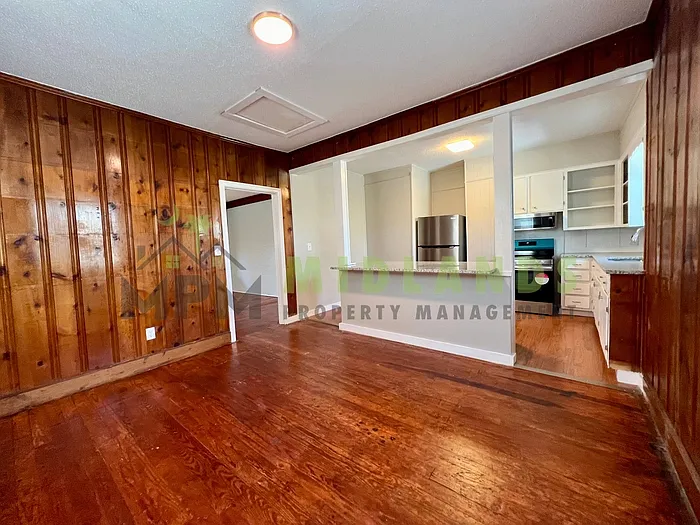 2326 Stark St #B — Photo 14