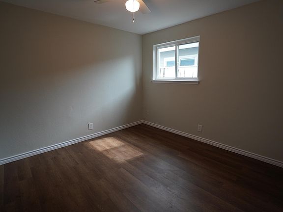 4th image of 7210 Grand Canyon Dr #A